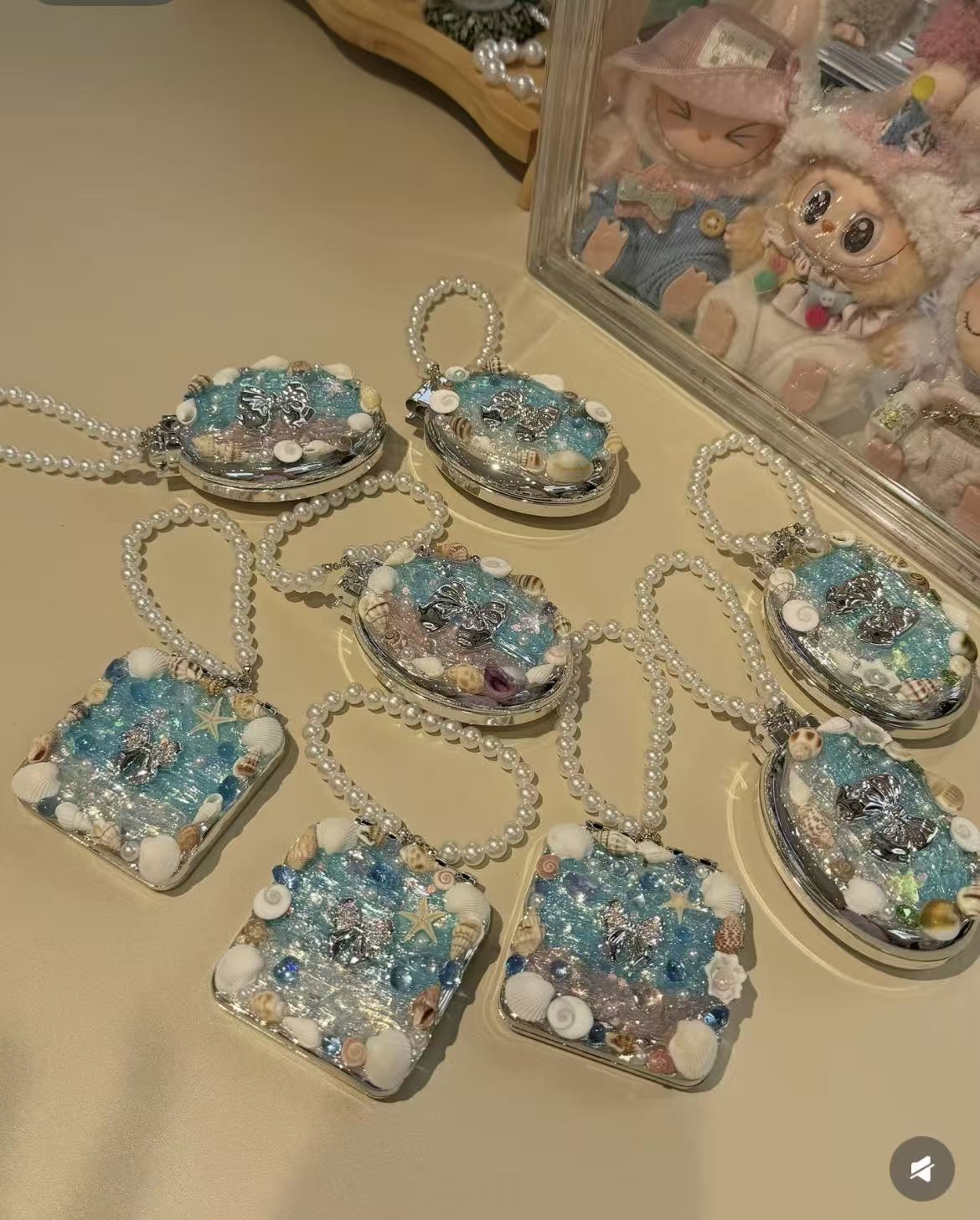 Shell Travel Comb