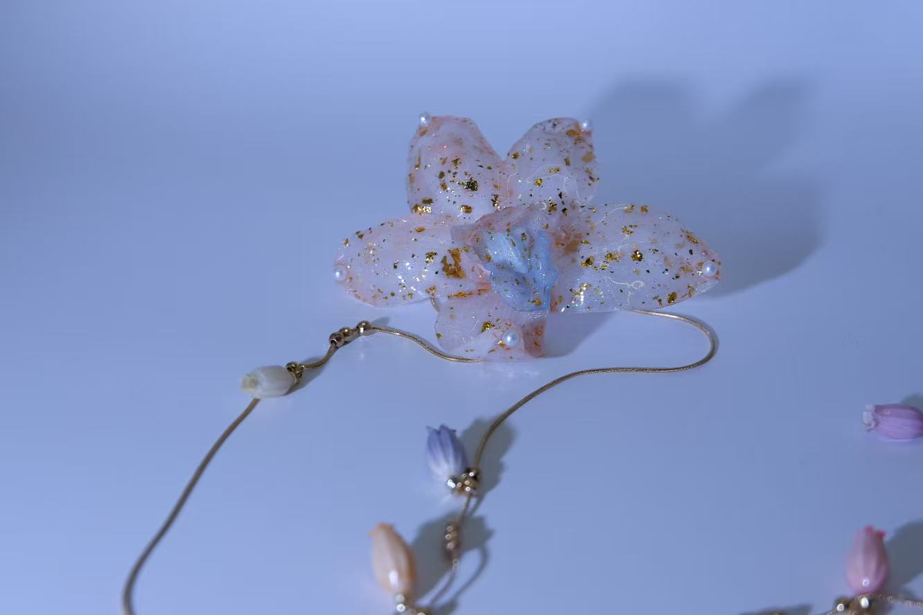 Original Handmade Dried Flower Necklace with Colored Wind Bells, Pearls and Phalaenopsis for Layered Wearing