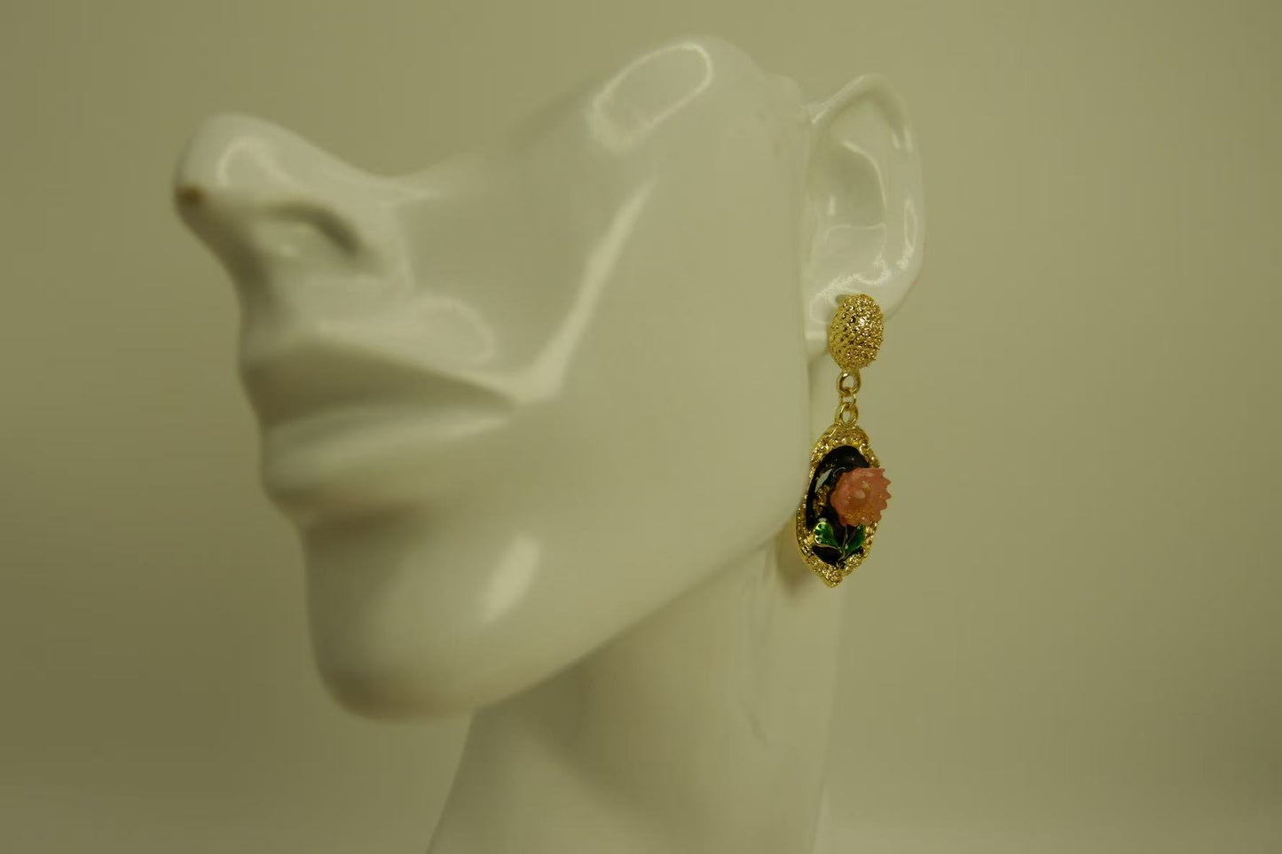 Handmade Real Flower Daisy Elegant Earrings