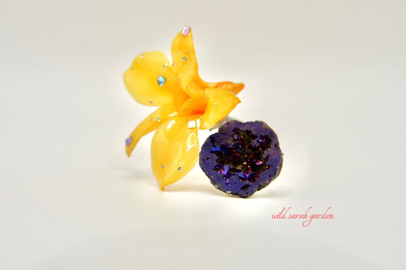 one of a kind (only one available) Handmade Resin Ring with Purple Crystal Geode, Agate, Pressed Flowers and Phalaenopsis