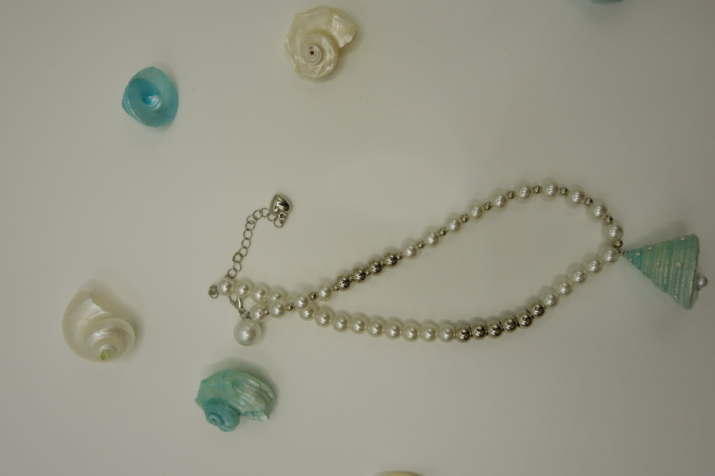 Blue Turban Shell Necklace