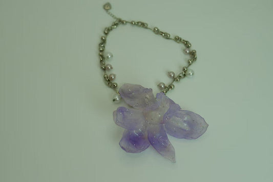 Handmade Gradient Light Purple Phalaenopsis Necklace