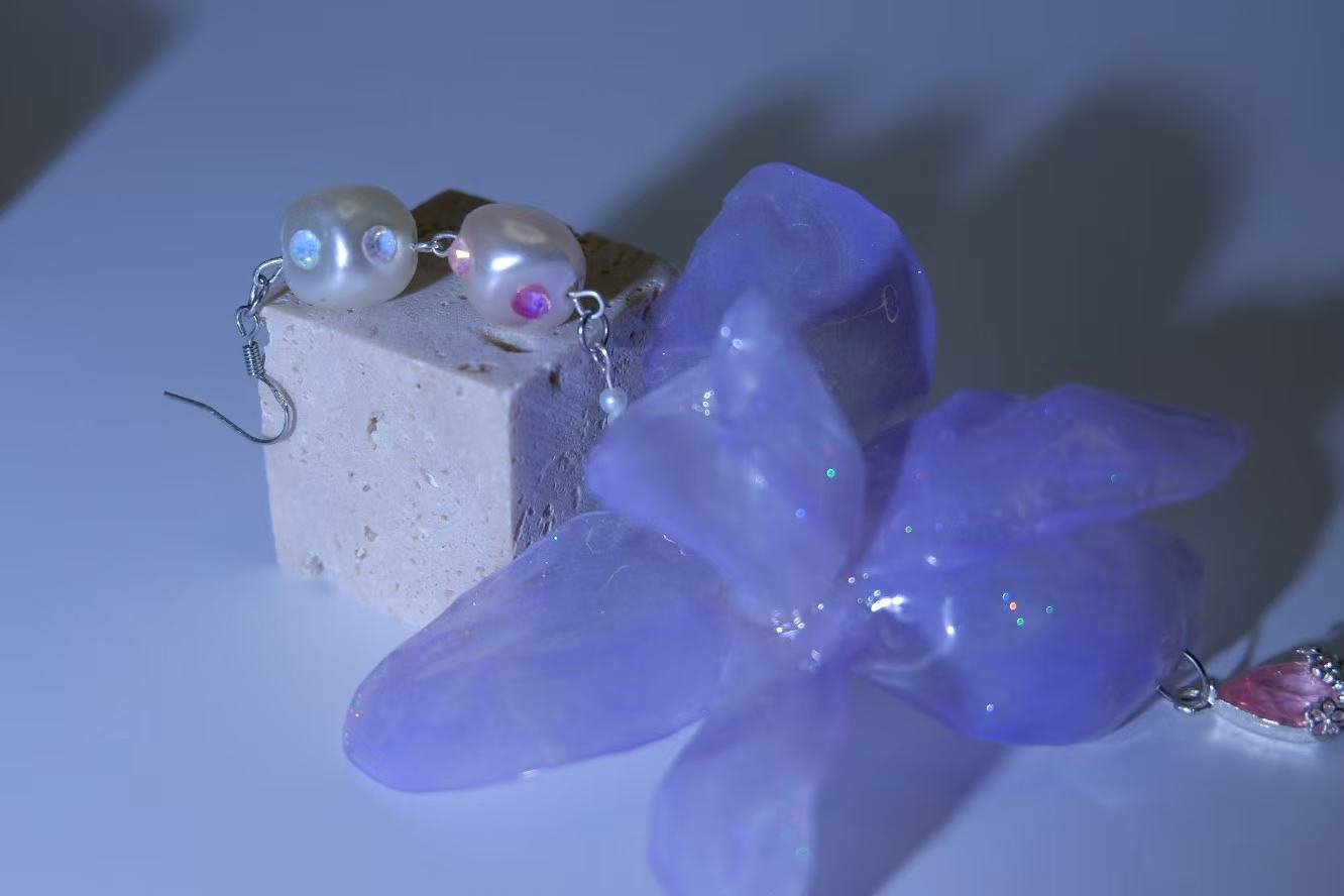 Original Handmade Purple Gradient Dried Flower Phalaenopsis Baroque Pearl Statement Earrings
