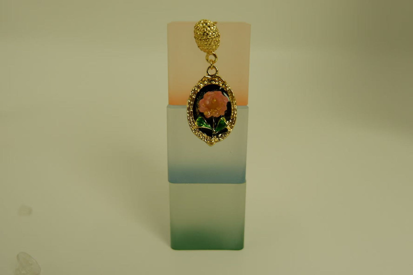 Handmade Real Flower Daisy Elegant Earrings