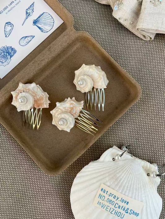 Conch hair clip