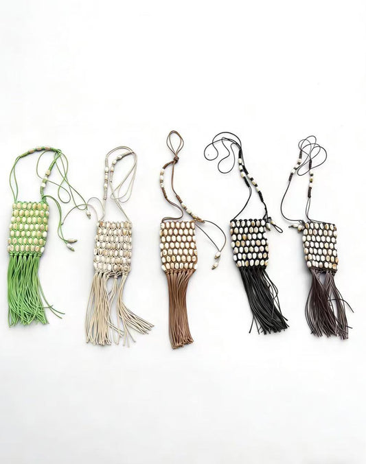 Shell Woven Tassel Bag