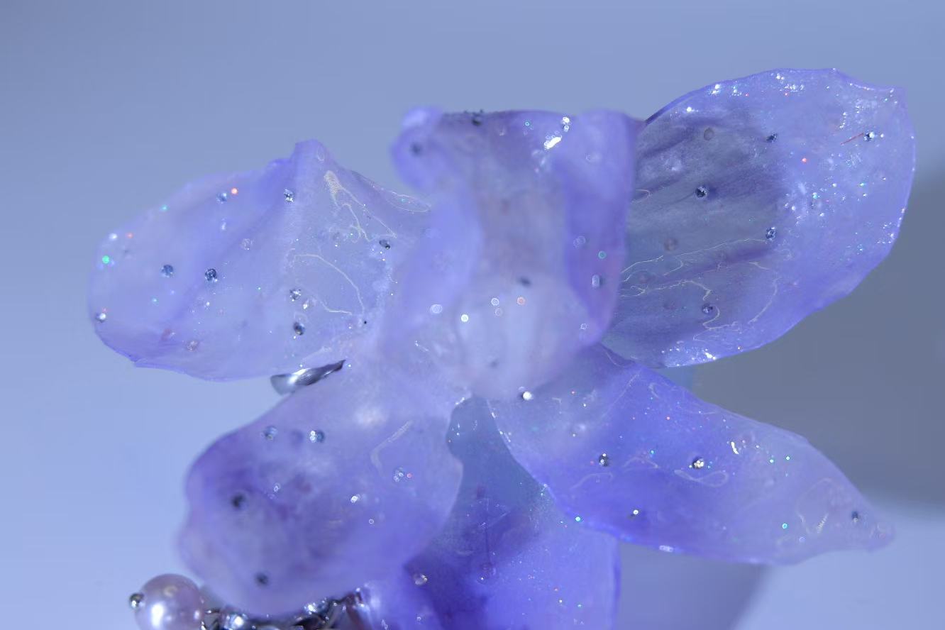 Handmade Gradient Light Purple Phalaenopsis Necklace