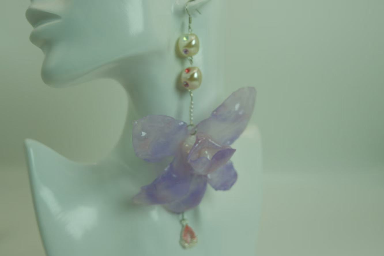Original Handmade Purple Gradient Dried Flower Phalaenopsis Baroque Pearl Statement Earrings