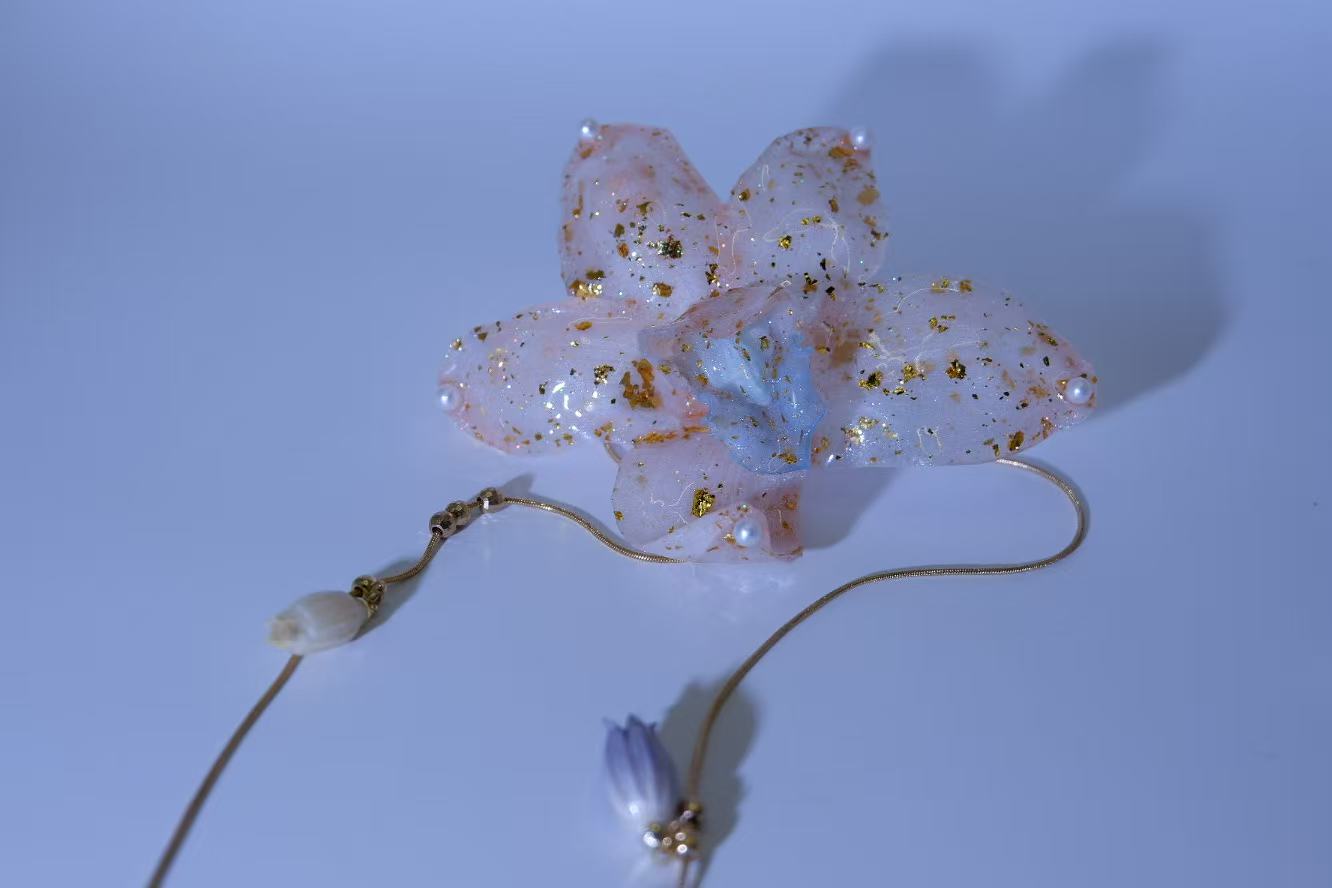 Original Handmade Dried Flower Necklace with Colored Wind Bells, Pearls and Phalaenopsis for Layered Wearing