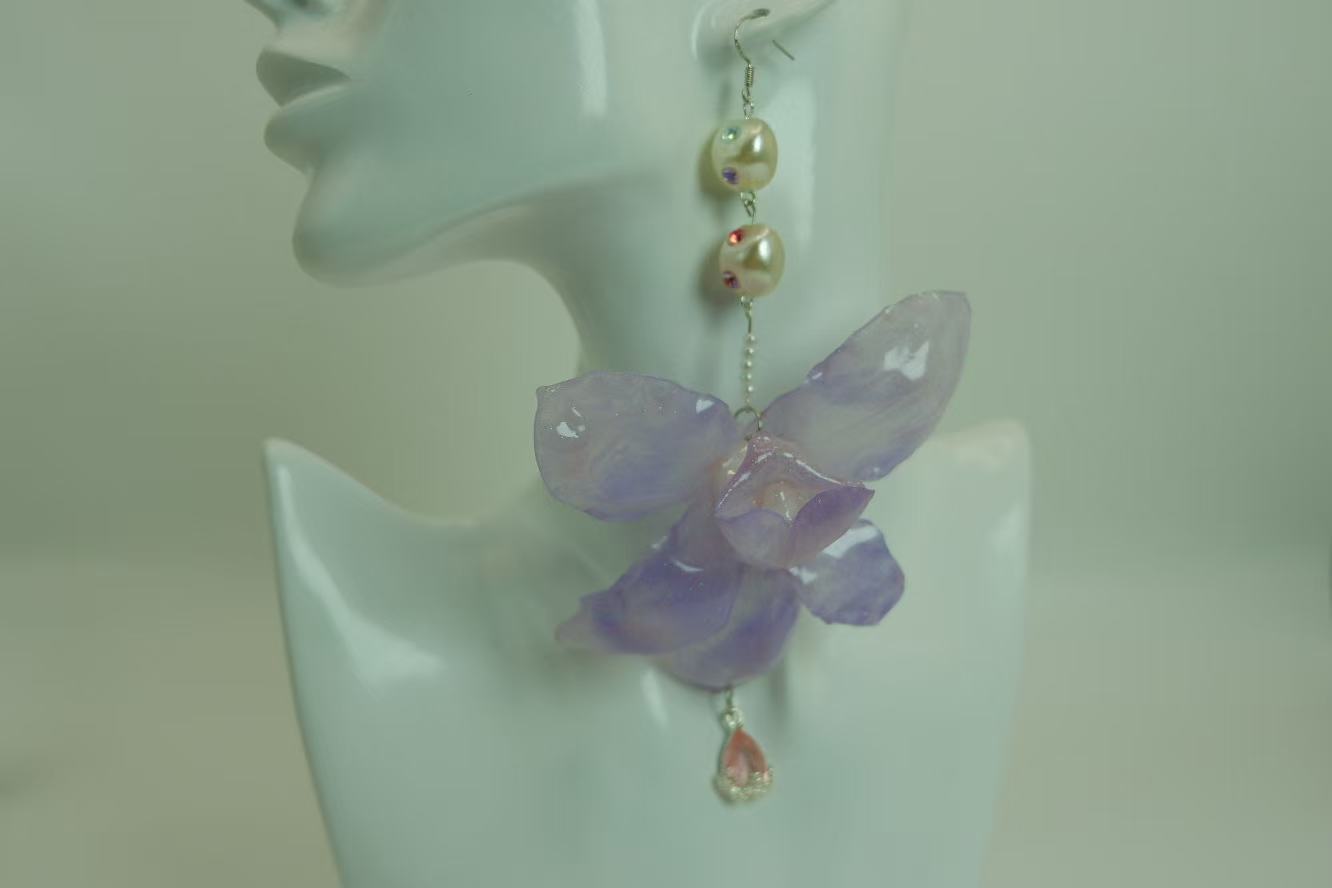 Original Handmade Purple Gradient Dried Flower Phalaenopsis Baroque Pearl Statement Earrings