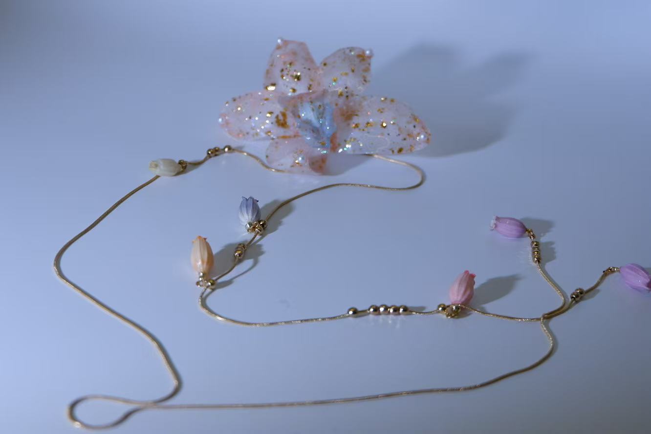 Original Handmade Dried Flower Necklace with Colored Wind Bells, Pearls and Phalaenopsis for Layered Wearing
