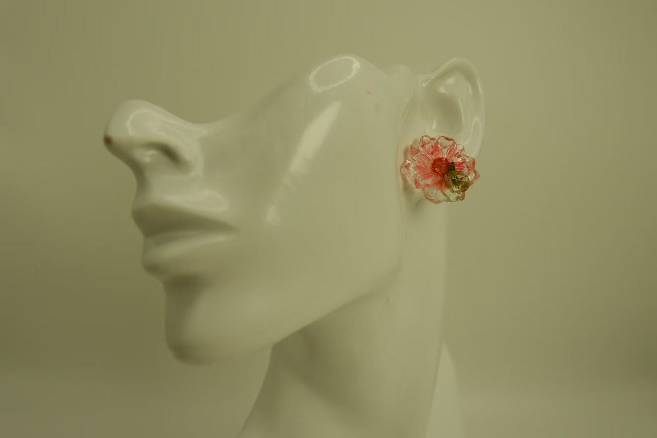 Handmade Dried Flower Resin Daisy Spring Earrings
