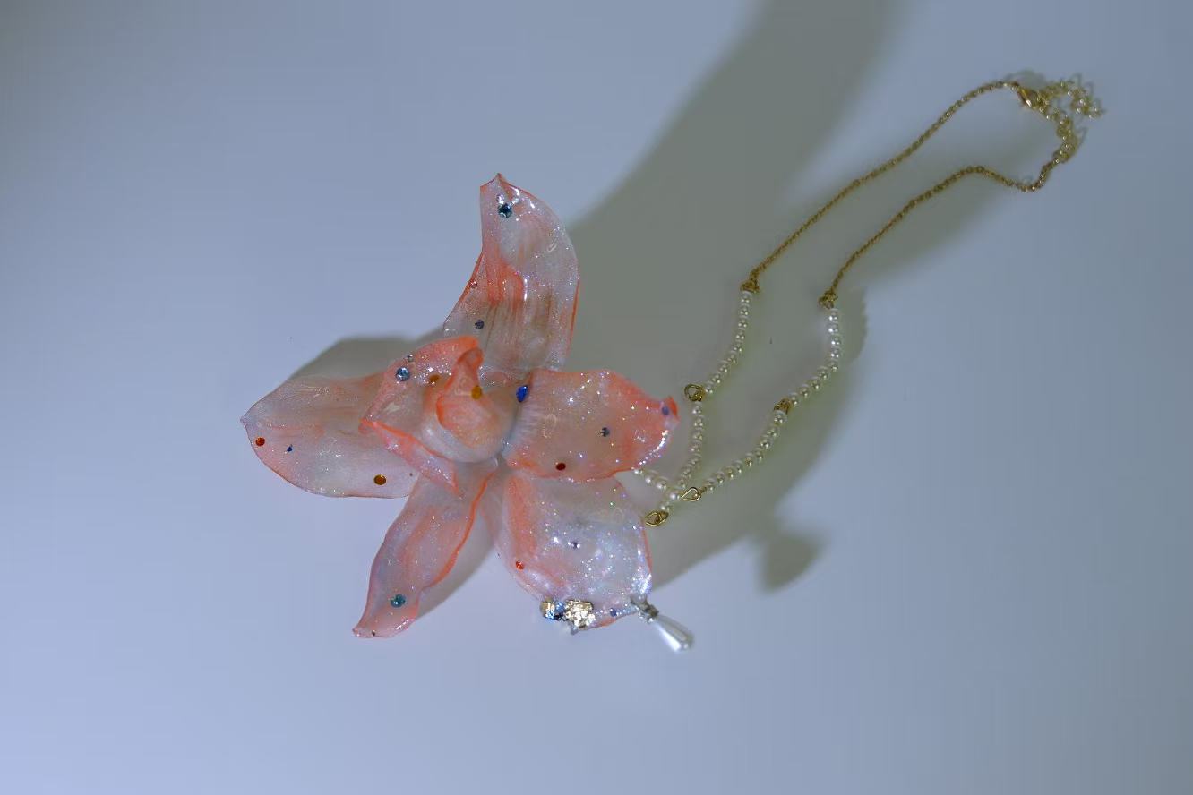 Original Handmade Phalaenopsis Dried Flower Pearl Necklace