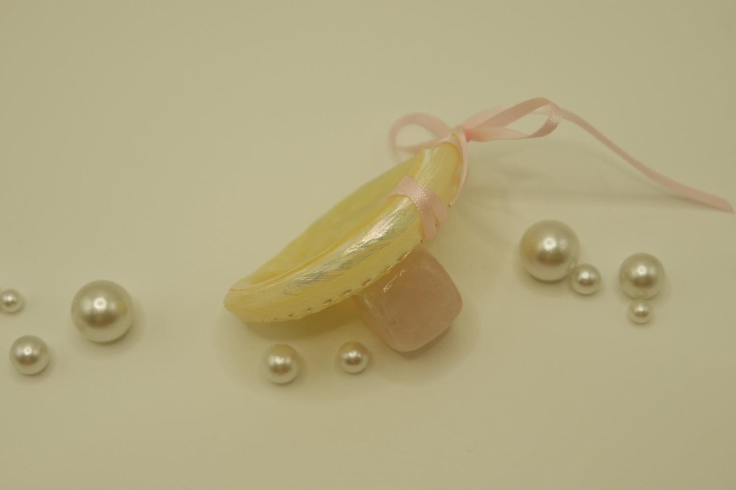 Crystal white abalone shell cup